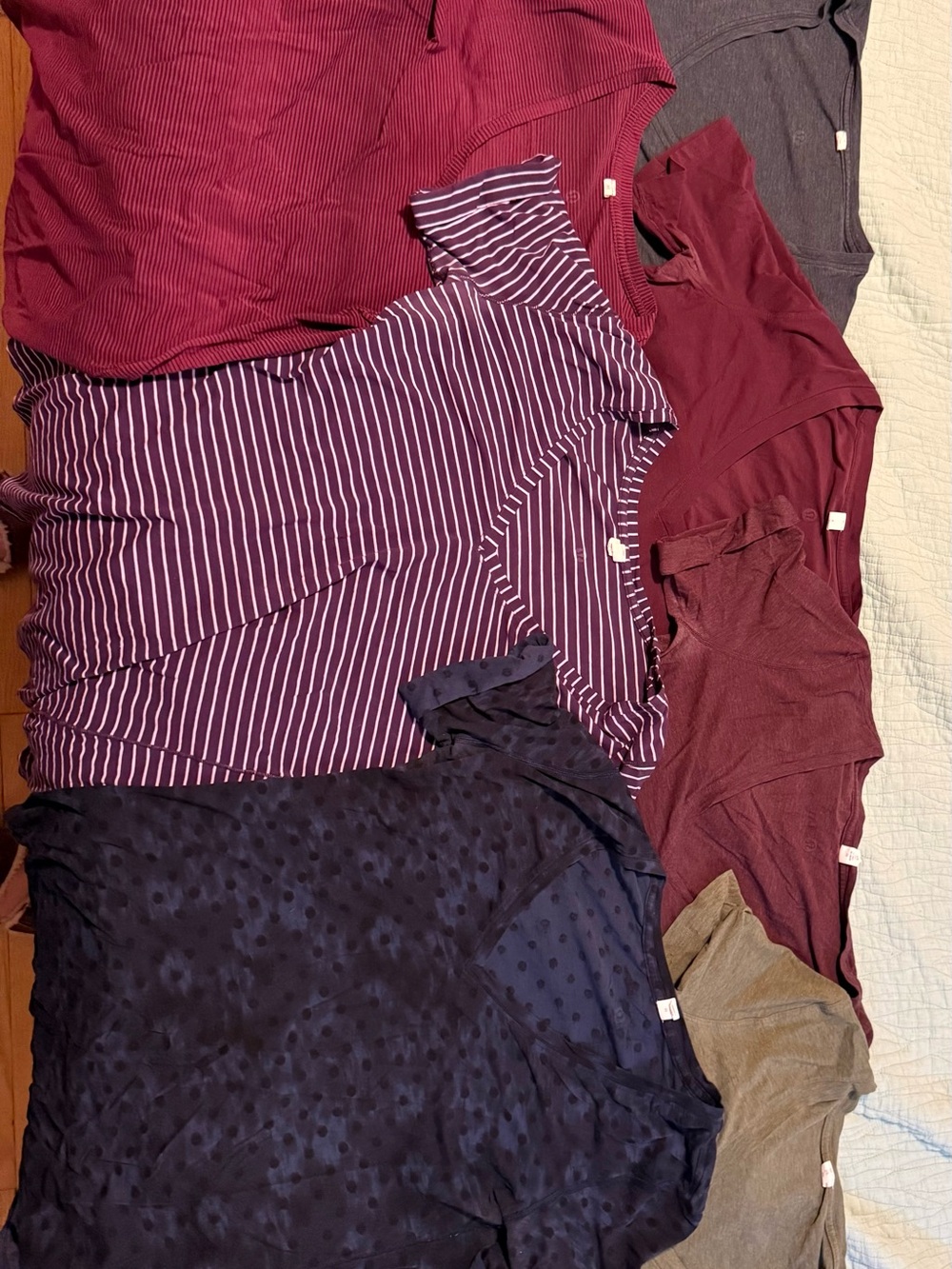 Lululemon LOVE TEE x 9